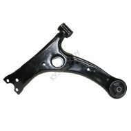 Рычаг нижний TOYOTA COROLLA/SPACIO/RUNX/ALLEX 00-06 лев CTR